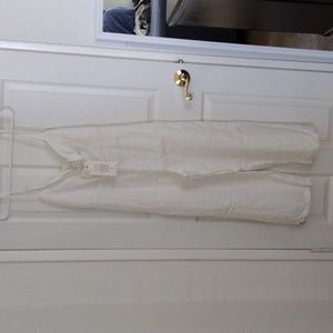 Women’s “ELAN” White Linen Jumper🦋 Size M. ❤️